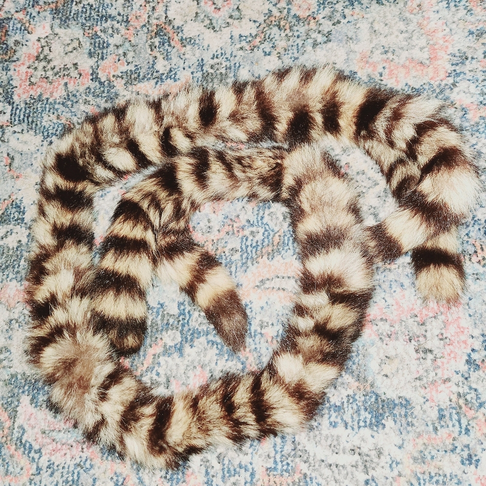 Vintage Raccoon Fur Ladies Wrap Boa Retro Fashion Accessory 62"